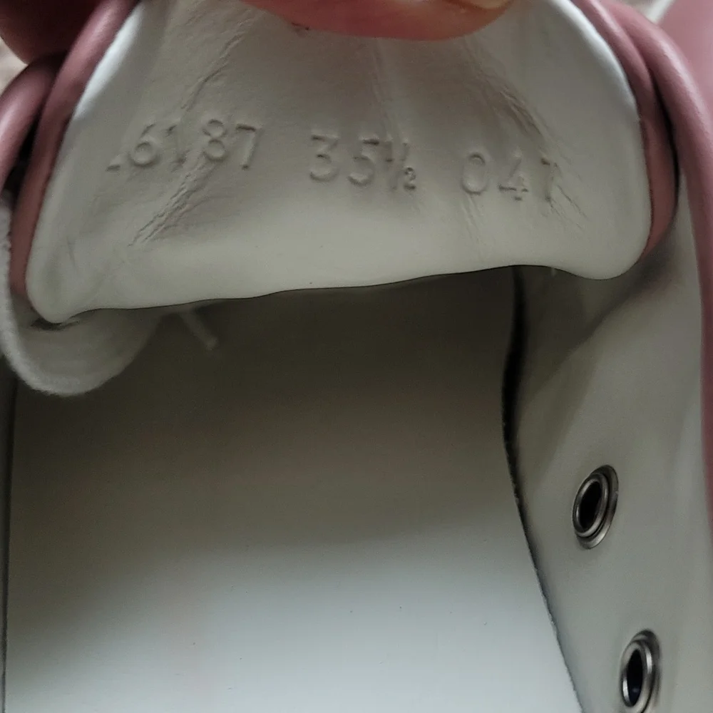 Gucci Pink Leather & Canvas Low-Top Sneakers - Picture 6 of 7